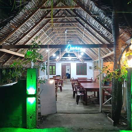Ocean Oasis Restaurant And Rooms Trikunamalaja Zewnętrze zdjęcie